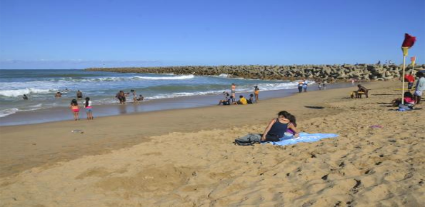 Alkantstrand Beach